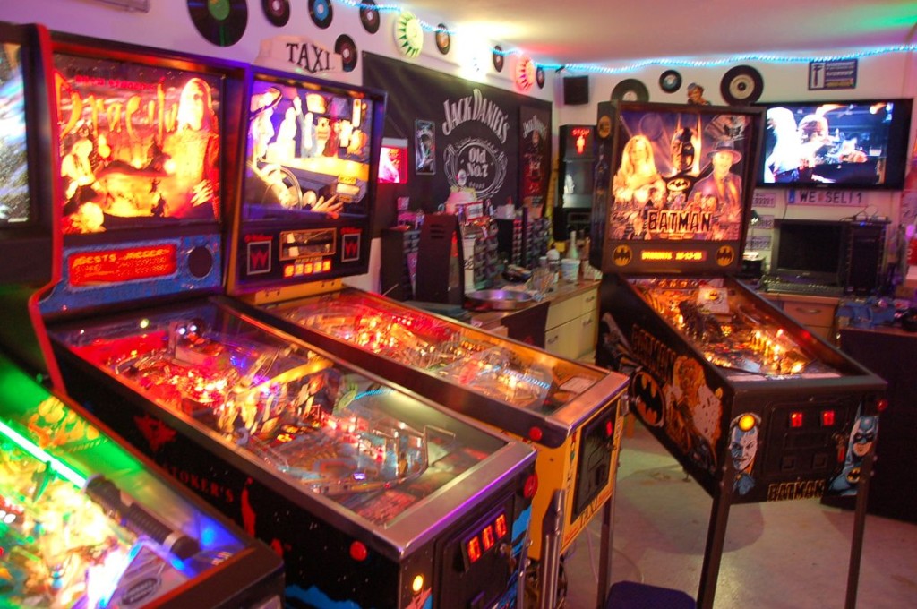 Flipper/Pinball/Automaten auf Lager/ in Aufarbeitung / Zu verkaufen